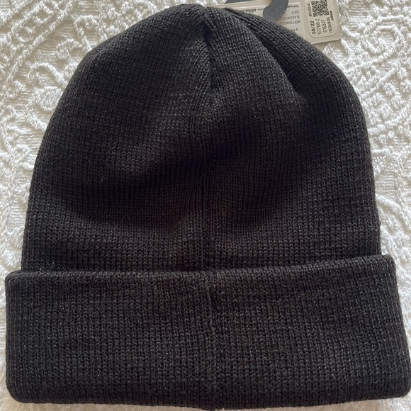 Adidas Men’s/Women’s Knit Hat Color Black Embroidered Logo - Picture 2 of 2